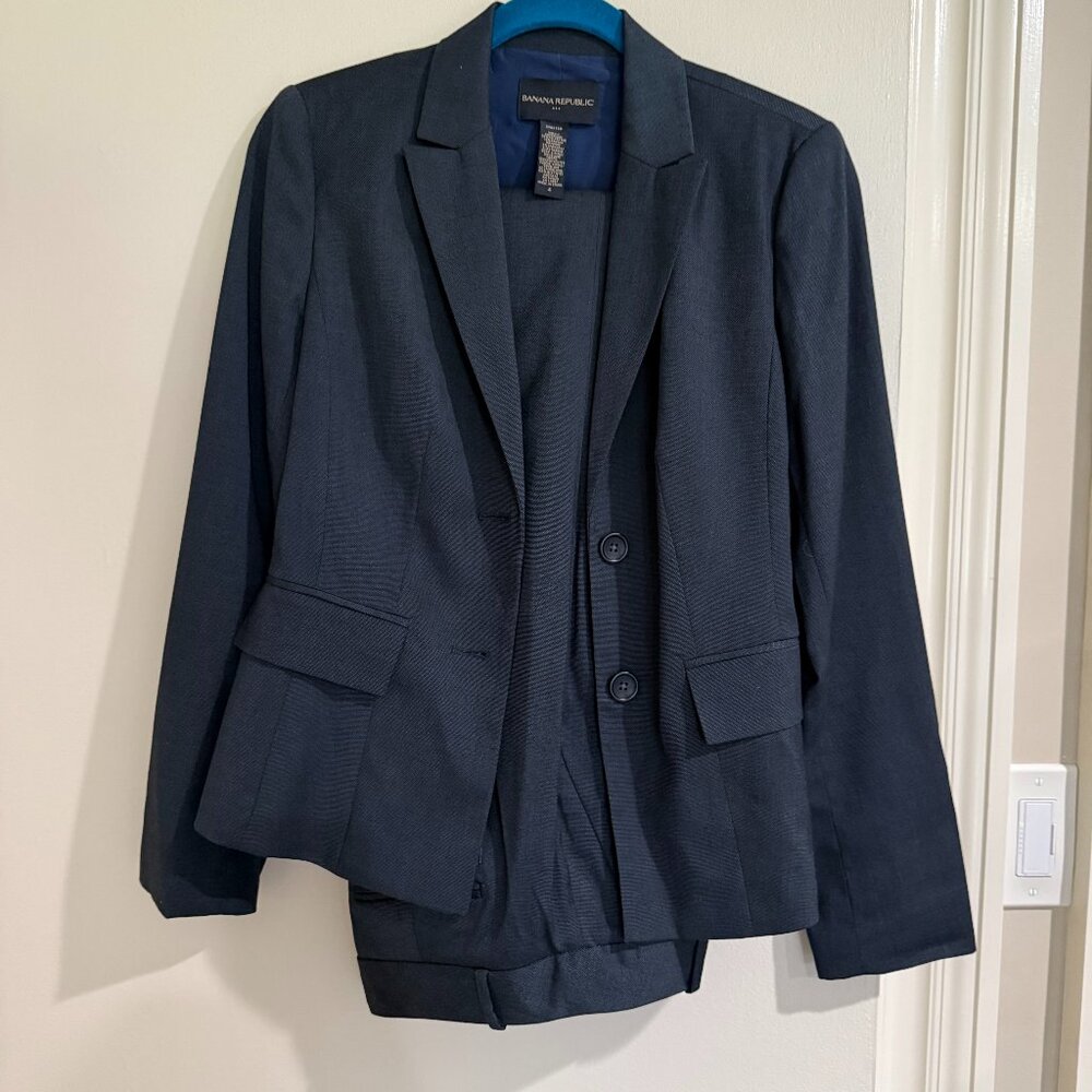 Blue Banana Repubic Suit